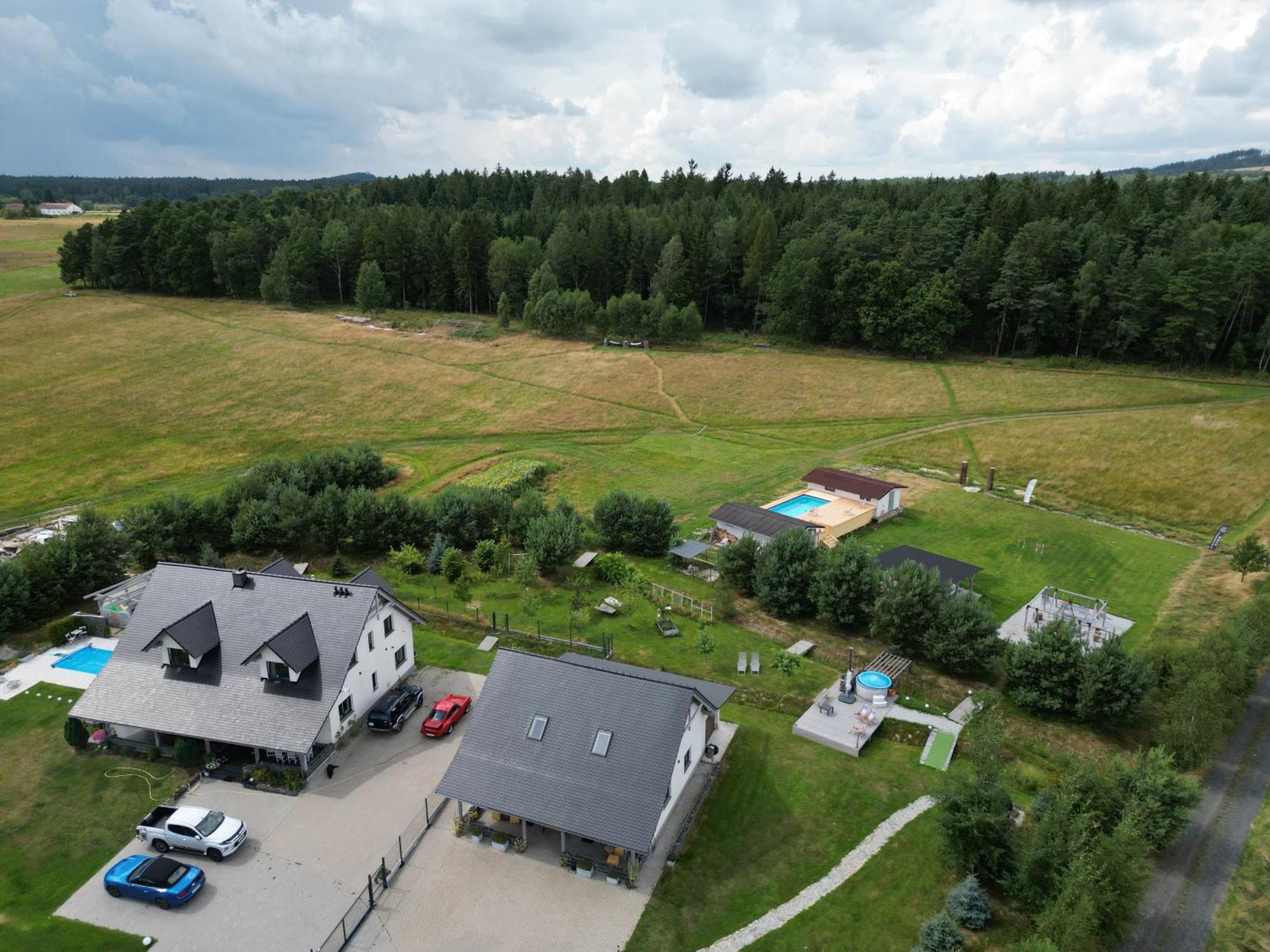 Giebultow  Izerska Baza - Basen, Ebike, Narty, Sauna, Jacuzzi, Las Blisko Swieradow Zdroj - 5D Apartamenty מראה חיצוני תמונה